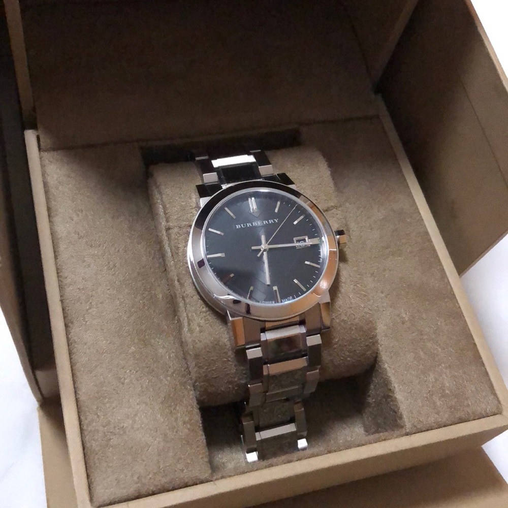 Burberry City Watch - black dial